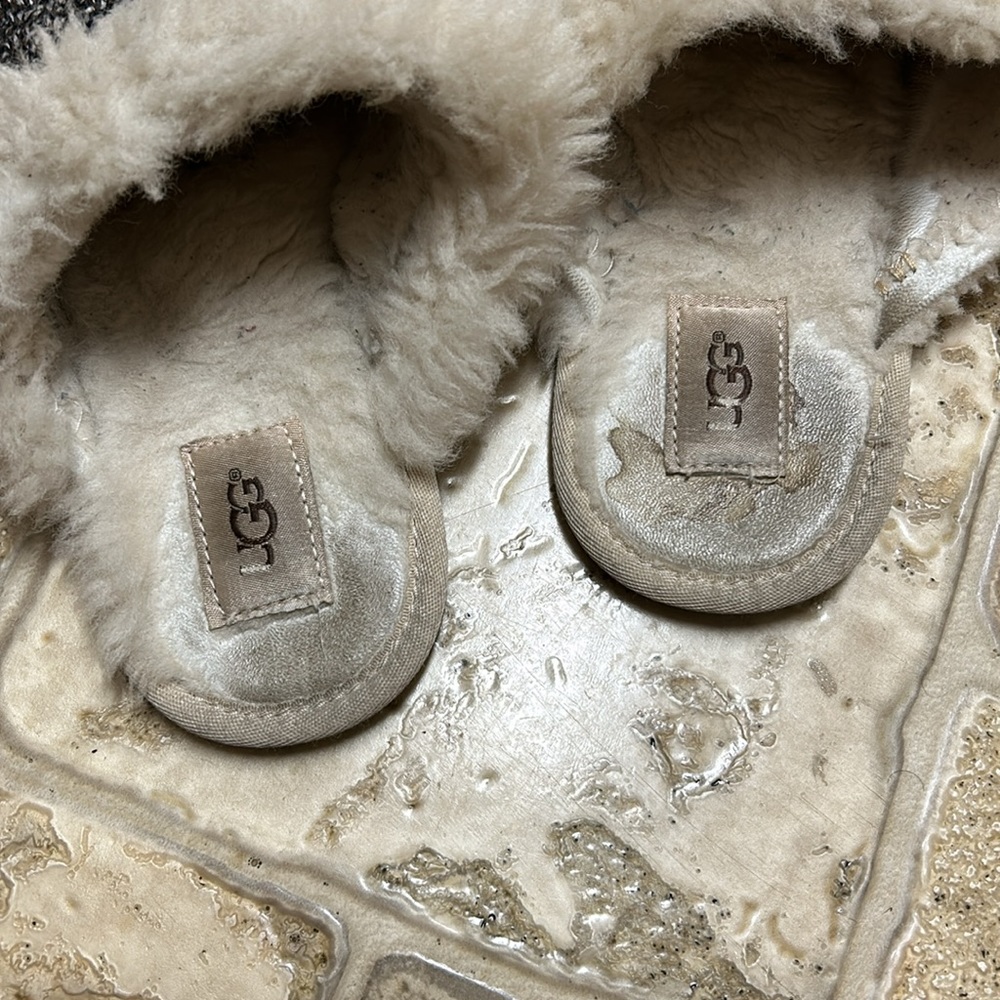Ugg Scuffette Ii - image 4